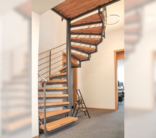 Spindeltreppe_hell1