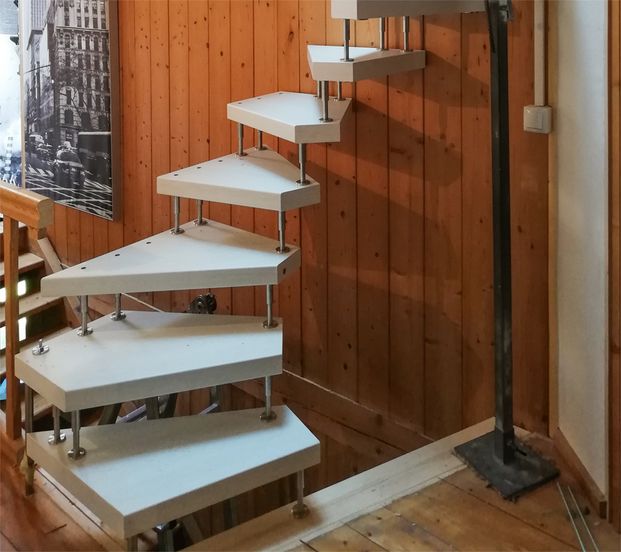 Raumspaartreppe_9b