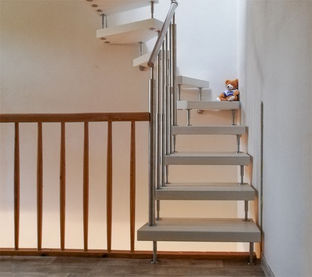 Raumspaartreppe_8b