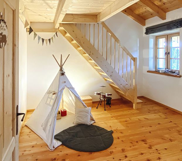 Treppe für Kinderzimmer Empore