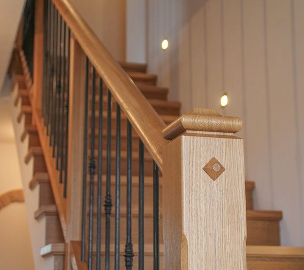 Holztreppe_auf_Beton3